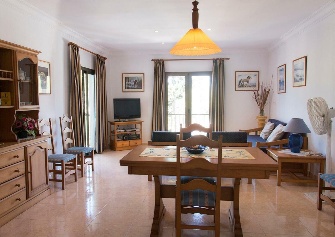 Apartamentos Vista Al Puerto Кала-Фігера Екстер'єр фото